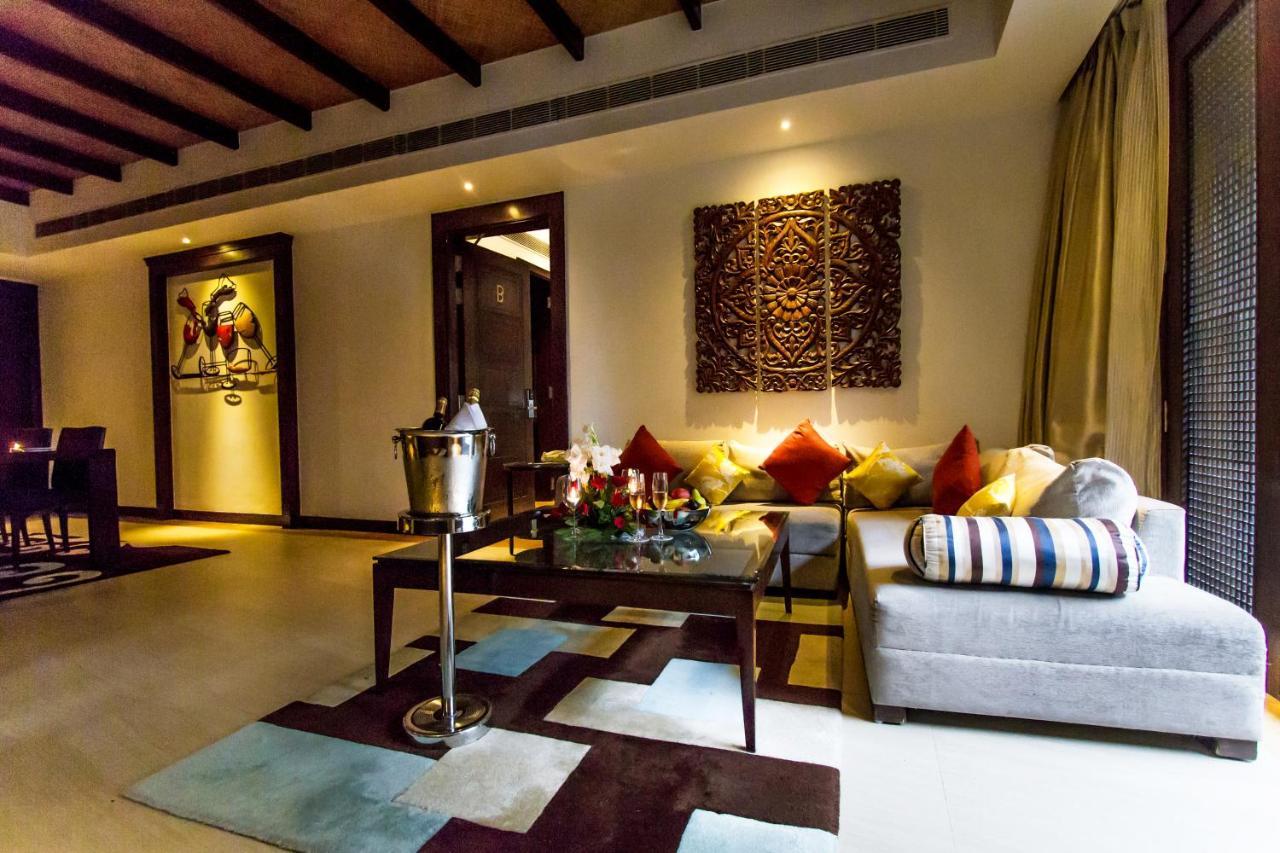 Hotel The Ananta Udaipur Exterior foto