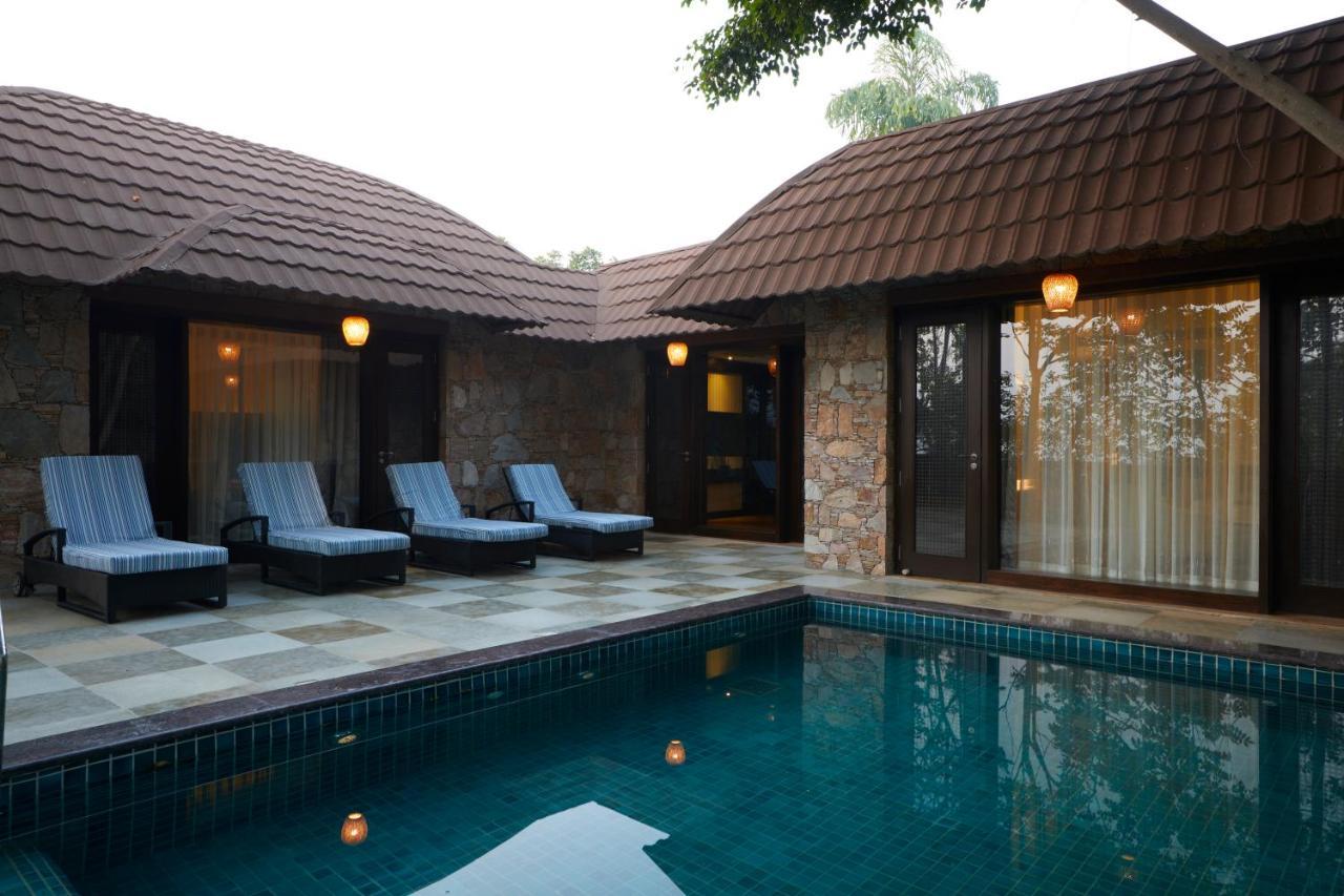 Hotel The Ananta Udaipur Exterior foto