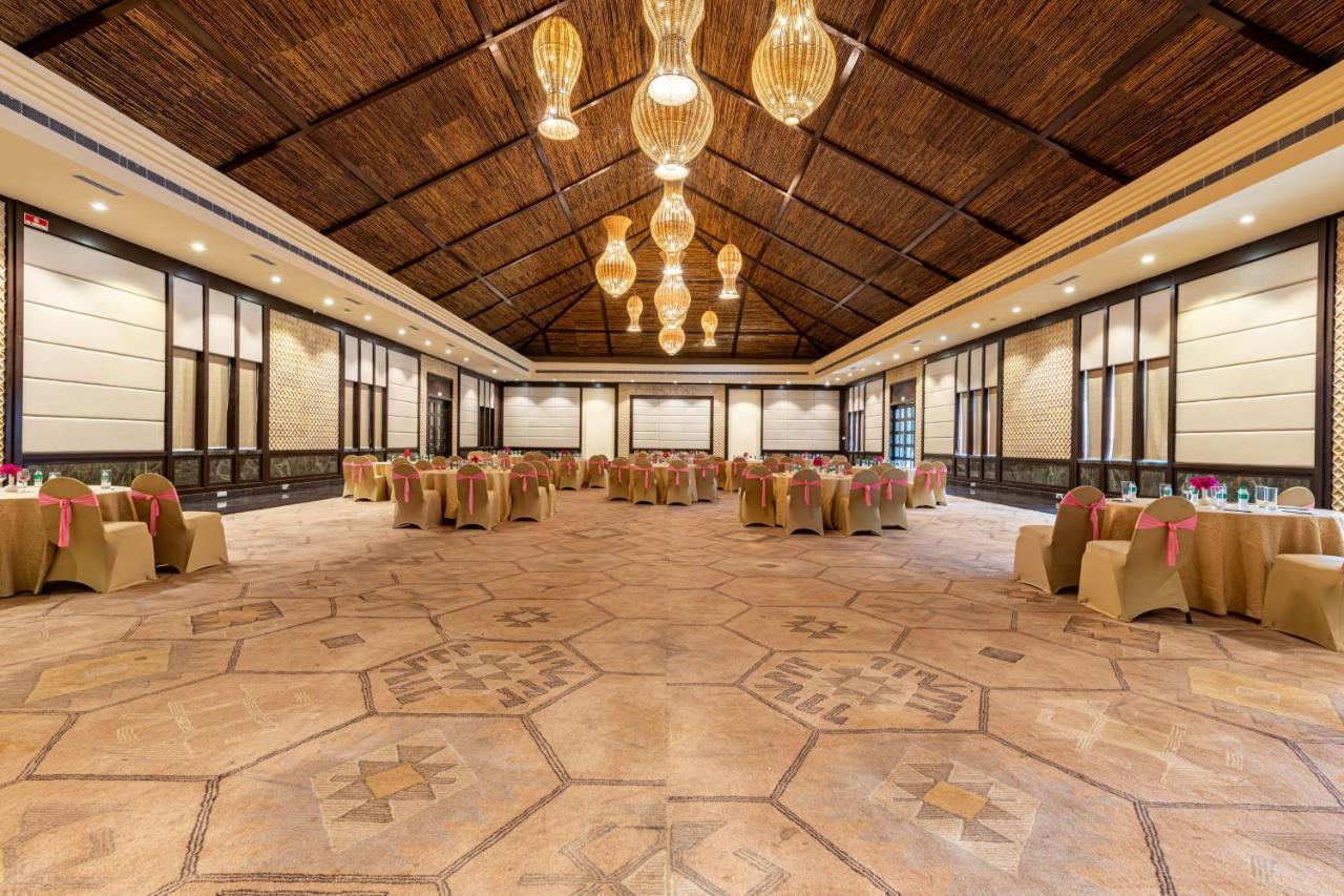 Hotel The Ananta Udaipur Exterior foto